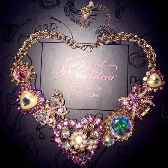 NEW | BETSEY🎀JOHNSON Rose Gold Jeweled Bracelet - Picture 9 of 9